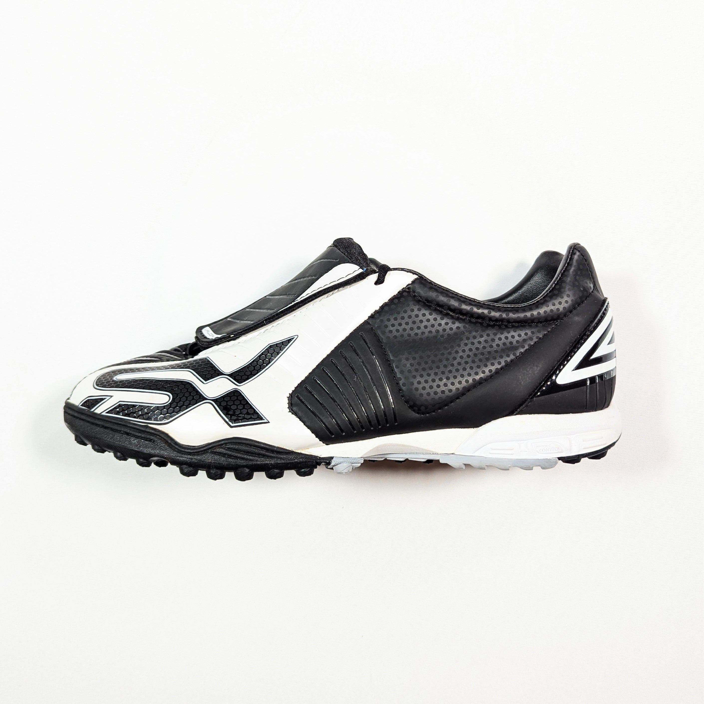 Umbro SX Valor FCE Astro Football Football Boots by Umbro from
